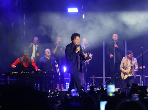 Ogroman interes: Zdravko Čolić zakazao i treći koncert u Zetri Ogroman interes: Zdravko Čolić zakazao i treći koncert u Zetri