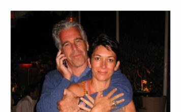 “Oralno sam zadovoljavala Džordža Klunija u kupatilu: Krv mu je od besa proključala kad je pročitao u novinama” "Oralno sam zadovoljavala Džordža Klunija u kupatilu: Krv mu je od besa proključala kad je pročitao u novinama"