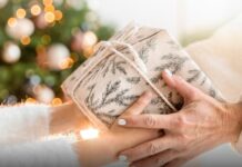 Ova baka je odlučila da NE DAJE poklone svojim unicima, ni za praznike, ni za rođendane, a mnogi je u tome PODRŽAVAJU Ova baka je odlučila da NE DAJE poklone svojim unicima, ni za praznike, ni za rođendane, a mnogi je u tome PODRŽAVAJU