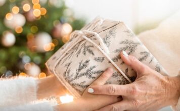 Ova baka je odlučila da NE DAJE poklone svojim unicima, ni za praznike, ni za rođendane, a mnogi je u tome PODRŽAVAJU Ova baka je odlučila da NE DAJE poklone svojim unicima, ni za praznike, ni za rođendane, a mnogi je u tome PODRŽAVAJU