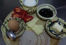 Ovo je jedan od najgorih doručaka: Opterećuje srce i jetru, a mnogi ga svakodnevno jedu misleći da je zdrav Ovo je jedan od najgorih doručaka: Opterećuje srce i jetru, a mnogi ga svakodnevno jedu misleći da je zdrav