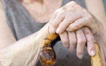 Ovo su 2 tačne godine kada ljudi najbrže stare: Naučnici tvrde da se tada čovek preko noći promeni Ovo su 2 tačne godine kada ljudi najbrže stare: Naučnici tvrde da se tada čovek preko noći promeni
