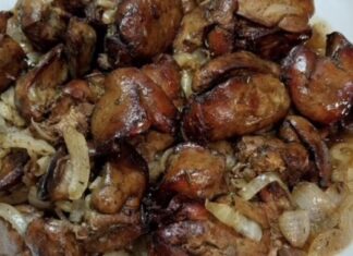 PEČENA PILEĆA JETRICA SA LUKOM 🍗Jednostavno, ukusno i hranjivo jelo, savršeno za brz obrok.