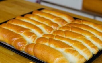 PEKARSKE KIFLE BEZ JAJA, MARGARINA I MLIJEKA PEKARSKE KIFLE BEZ JAJA, MARGARINA I MLIJEKA