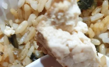 Porodična Večera Koja Je Krenula Po Zlu: Pronašla neočekivnog uljeza u Obroku Porodična Večera Koja Je Krenula Po Zlu: Pronašla neočekivnog uljeza u Obroku