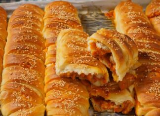 Posno pecivo iz rerne: Puno je sočnog nadeva i mekano kao pamuk Posno pecivo iz rerne: Puno je sočnog nadeva i mekano kao pamuk