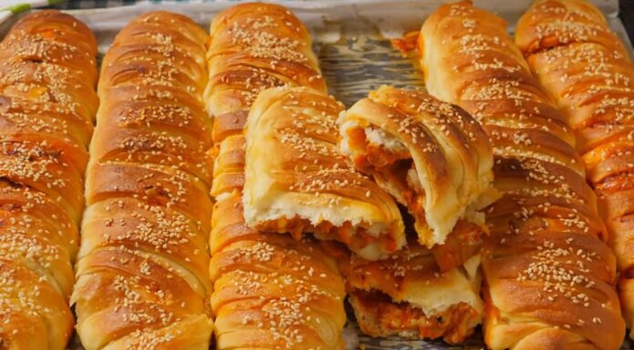 Posno pecivo iz rerne: Puno je sočnog nadeva i mekano kao pamuk Posno pecivo iz rerne: Puno je sočnog nadeva i mekano kao pamuk