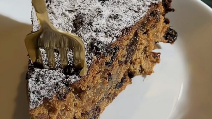 PRAZNIČNA TORTA SA SUVIM VOĆEM – torta koja traje do 3 sedmice, a što duže stoji, to je bolja! PRAZNIČNA TORTA SA SUVIM VOĆEM – torta koja traje do 3 sedmice, a što duže stoji, to je bolja!