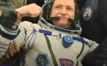 Proveo sam 340 dana u svemiru i moje telo doživelo je neverovatne promene: Ono što mi se tamo dešavalo promenilo mi je život iz korena Proveo sam 340 dana u svemiru i moje telo doživelo je neverovatne promene: Ono što mi se tamo dešavalo promenilo mi je život iz korena