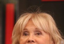 Ružica zbog traume iz detinjstva nikada nije želela decu, ali je Muftiju Abdulaha gledala kao sina: Njene poslednje reči kidaju dušu Ružica zbog traume iz detinjstva nikada nije želela decu, ali je Muftiju Abdulaha gledala kao sina: Njene poslednje reči kidaju dušu