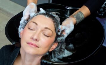 Sa ovom bojom kose svaka žena izgleda bar 5 godina mlađe: Tvrde frizeri Sa ovom bojom kose svaka žena izgleda bar 5 godina mlađe: Tvrde frizeri