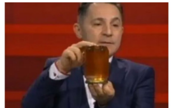 SIGURNO NISTE ZNALI: OVO ĆE SE DESITI AKO POJEDETE KAŠIKU MEDA PRED SPAVANJE: Ujutru ćete se IZNENADITI, OBAVEZNO PROBAJTE SIGURNO NISTE ZNALI: OVO ĆE SE DESITI AKO POJEDETE KAŠIKU MEDA PRED SPAVANJE: Ujutru ćete se IZNENADITI, OBAVEZNO PROBAJTE