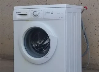 Sipajte ključalu vodu u veš-mašinu i iznenadit ćete se: Za minutu nestaje neugodan miris Sipajte ključalu vodu u veš-mašinu i iznenadit ćete se: Za minutu nestaje neugodan miris