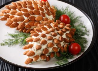 Šišarka salata: Ne zna se da li je ukusnija ili lepša na oko, kao stvorena za prazničnu trpezu Šišarka salata: Ne zna se da li je ukusnija ili lepša na oko, kao stvorena za prazničnu trpezu