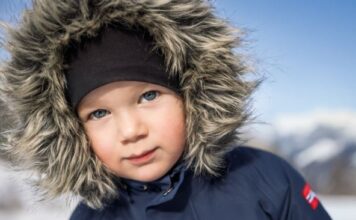 Slavimo detinjce: Ove običaje svaki vernik obaveznno treba da ispoštuje, veruje se da donose slogu i mir u kuću Slavimo detinjce: Ove običaje svaki vernik obaveznno treba da ispoštuje, veruje se da donose slogu i mir u kuću