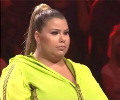 SMRŠALA SKORO 100 KILOGRAMA I DANAS IZGLEDA OVAKO: Zvezda Granda napravila transformaciju vijeka i prava je BOMBA (FOTO) SMRŠALA SKORO 100 KILOGRAMA I DANAS IZGLEDA OVAKO: Zvezda Granda napravila transformaciju vijeka i prava je BOMBA (FOTO)