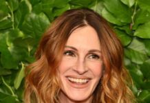 Svaki njen stajling je apsolutni pogodak: Kada pređe 50, svaka žena treba baš ovako da se oblači Svaki njen stajling je apsolutni pogodak: Kada pređe 50, svaka žena treba baš ovako da se oblači