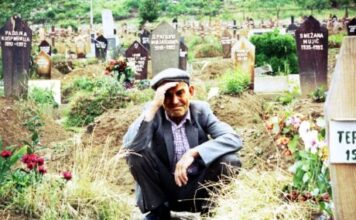 Svetac kog se i muslimani plaše: Dan kad reka doziva svoje žrtve, a gromovi spale sve što se nađe na ovom mestu Svetac kog se i muslimani plaše: Dan kad reka doziva svoje žrtve, a gromovi spale sve što se nađe na ovom mestu