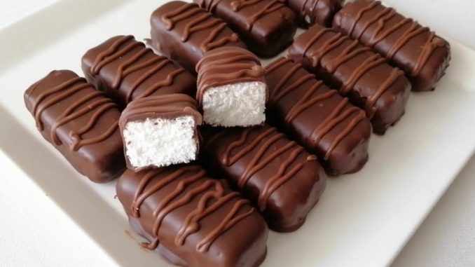 TOP-KOMBINACIJA recept za domaće “Bounty” čokoladice koje se tope u ustima TOP-KOMBINACIJA recept za domaće “Bounty” čokoladice koje se tope u ustima