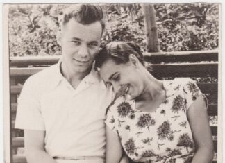 U Jugoslaviji nije bilo jače ljubavi od naše, a zbog jednog pisma zauvek smo se rastali: Javila sam mu se nakon 40 godina i saznala istinu koja me je raznela U Jugoslaviji nije bilo jače ljubavi od naše, a zbog jednog pisma zauvek smo se rastali: Javila sam mu se nakon 40 godina i saznala istinu koja me je raznela