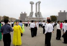 U Severnoj Koreji vlada 6 strogih pravila za turiste: Snimak svakodnevice u glavnom gradu zaprepastio je ceo internet U Severnoj Koreji vlada 6 strogih pravila za turiste: Snimak svakodnevice u glavnom gradu zaprepastio je ceo internet