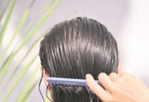 Uz ovih nekoliko trikova kosa će vam izgledati kao da ste upravo izašli od frizera: Za najluđu noć ne treba vam profesionalac, napravite sami sebi frizuru Uz ovih nekoliko trikova kosa će vam izgledati kao da ste upravo izašli od frizera: Za najluđu noć ne treba vam profesionalac, napravite sami sebi frizuru