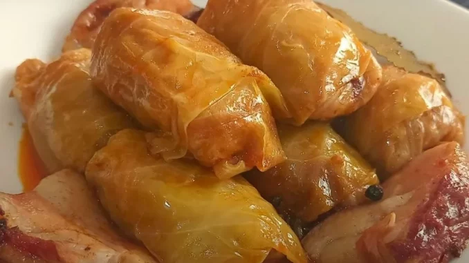 Zapamtite jednom zauvijek: Evo da li se meso dinsta prije motanja sarme Zapamtite jednom zauvijek: Evo da li se meso dinsta prije motanja sarme