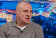 “Žena mi je umrla u roku od 51 dan od dijagnoze, ostao sam sam sa sinom, imao sam 2 infarkta, a onda sam upoznao 18 godina mlađu”: Ispovest radio voditelja Popa "Žena mi je umrla u roku od 51 dan od dijagnoze, ostao sam sam sa sinom, imao sam 2 infarkta, a onda sam upoznao 18 godina mlađu": Ispovest radio voditelja Popa