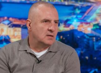 “Žena mi je umrla u roku od 51 dan od dijagnoze, ostao sam sam sa sinom, imao sam 2 infarkta, a onda sam upoznao 18 godina mlađu”: Ispovest radio voditelja Popa "Žena mi je umrla u roku od 51 dan od dijagnoze, ostao sam sam sa sinom, imao sam 2 infarkta, a onda sam upoznao 18 godina mlađu": Ispovest radio voditelja Popa