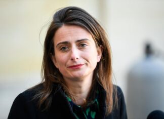 14 osobina odraslih ljudi koje nepogrešivo ukazuju da su bili zapostavljeni u detinjstvu 14 osobina odraslih ljudi koje nepogrešivo ukazuju da su bili zapostavljeni u detinjstvu