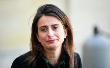 14 osobina odraslih ljudi koje nepogrešivo ukazuju da su bili zapostavljeni u detinjstvu 14 osobina odraslih ljudi koje nepogrešivo ukazuju da su bili zapostavljeni u detinjstvu