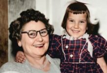 5 puta se udavala, a 4 puta ostala udovica: Sahranila je i 2 ćerke, 2 unuke i 2 svekrve, a iza njene loše sreće krila se mnogo mračnija priča 5 puta se udavala, a 4 puta ostala udovica: Sahranila je i 2 ćerke, 2 unuke i 2 svekrve, a iza njene loše sreće krila se mnogo mračnija priča