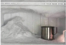 AKO VAM SE LED NAKUPLJA U ZAMRZIVAČU, SAMO UBACITE OVU NAMIRNICU: Nestaće kao rukom odnešen AKO VAM SE LED NAKUPLJA U ZAMRZIVAČU, SAMO UBACITE OVU NAMIRNICU: Nestaće kao rukom odnešen