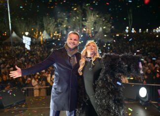 Bekvalac pjevala za 50.000 KM: “Vatrometa nije bilo jer je Stanivuković ostao dužan” Bekvalac pjevala za 50.000 KM: “Vatrometa nije bilo jer je Stanivuković ostao dužan”