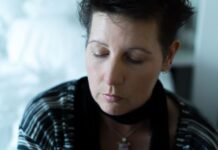 Bila sam ubeđena da imam najagresivniji rak sve dok mi onkolog nije rekao frapantnu istinu: Tad sam isterala muža nakon 30 godina i ćerke ga precrtale Bila sam ubeđena da imam najagresivniji rak sve dok mi onkolog nije rekao frapantnu istinu: Tad sam isterala muža nakon 30 godina i ćerke ga precrtale