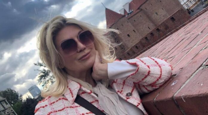 Bio je 24 godine starije od nje, otac joj je pretio da će ga ubiti: Poznati intelektualac bio je velika ljubav Suzane Mančić, zbog njega odbila ulogu života Bio je 24 godine starije od nje, otac joj je pretio da će ga ubiti: Poznati intelektualac bio je velika ljubav Suzane Mančić, zbog njega odbila ulogu života