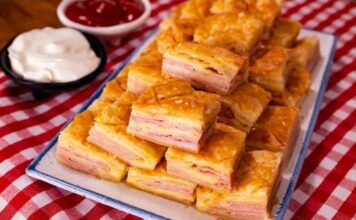 BRZA VEČERICA 0D SAM0 ČETIRI SAST0JKA:Pita od LISNAT0G tijesta sa SIR0M I ŠUNK0M BRZA VEČERICA 0D SAM0 ČETIRI SAST0JKA:Pita od LISNAT0G tijesta sa SIR0M I ŠUNK0M