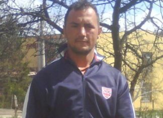 Ceo Kakanj je znao kako je Erminova žena otišla sa njeovim zetom: “Plan skovali preko Fejsbuka, ukrala dečiji dodatak da bi platila taksi kojim ide” Ceo Kakanj je znao kako je Erminova žena otišla sa njeovim zetom: "Plan skovali preko Fejsbuka, ukrala dečiji dodatak da bi platila taksi kojim ide"