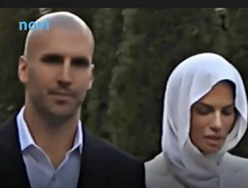 Da li je obavezno nositi maramu u crkvi? Evo šta kaže teolog Da li je obavezno nositi maramu u crkvi? Evo šta kaže teolog