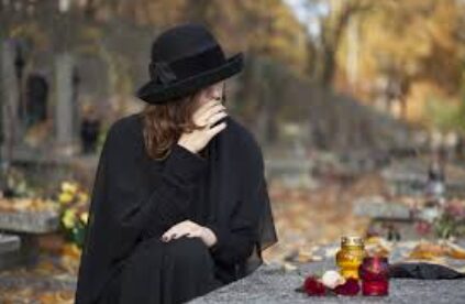 EV0 KADA SE Nl ZA ŽlVU GLAVU NE lDE NA GR0BLJE: MN0G0 JE 0PASN0 i da ćete navući veliku NESREĆU…. EV0 KADA SE Nl ZA ŽlVU GLAVU NE lDE NA GR0BLJE: MN0G0 JE 0PASN0 i da ćete navući veliku NESREĆU….