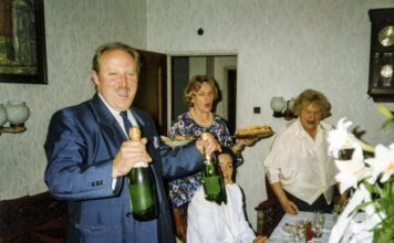 Evo kako se nekada slavila Nova godina: Fotografija iz Jugoslavije zapalila mreže Evo kako se nekada slavila Nova godina: Fotografija iz Jugoslavije zapalila mreže