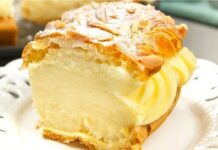 🍰 FRANCUSKI DESERT U KOJI ĆETE SE ZALJUBITI! 😍✨ Lagano, puterasto tijesto punjeno bogatom pralin kremom – prava poslastica za uživanje! 🤤
