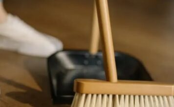 Gdje držite metlu? Ako je na ovom mjestu, tjerate novac iz kuće, bolje je odmah je sklonite Gdje držite metlu? Ako je na ovom mjestu, tjerate novac iz kuće, bolje je odmah je sklonite