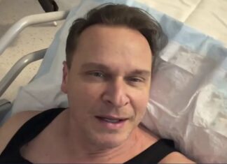 Glumac Enis Bešlagić završio u bolnici: Objavio je i snimak Glumac Enis Bešlagić završio u bolnici: Objavio je i snimak