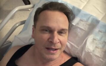 Glumac Enis Bešlagić završio u bolnici: Objavio je i snimak Glumac Enis Bešlagić završio u bolnici: Objavio je i snimak