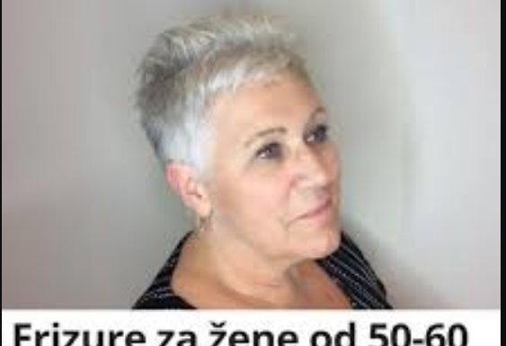 JEDINA FRIZURA KOJU BI FRIZER ZABRANIO: Postarat će svaku ženu koja ima preko 50 godina JEDINA FRIZURA KOJU BI FRIZER ZABRANIO: Postarat će svaku ženu koja ima preko 50 godina