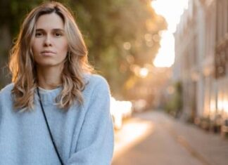 Jednog četvrtka sam se vratila ranije sa posla nego obično i uhvatila muža u prevari: Kada sam videla ko je u mom bračnom krvetu umalo se nisam onesvestila Jednog četvrtka sam se vratila ranije sa posla nego obično i uhvatila muža u prevari: Kada sam videla ko je u mom bračnom krvetu umalo se nisam onesvestila