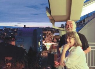 Kad je Zafir rekao da će se oženiti Senkom, roditelji su mu već bili ugovorili brak sa drugom: Bili šokirani izborom, a onda zbog nje u zatvor hteo da završi Kad je Zafir rekao da će se oženiti Senkom, roditelji su mu već bili ugovorili brak sa drugom: Bili šokirani izborom, a onda zbog nje u zatvor hteo da završi