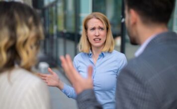 Kako prevazići prazničnu depresiju? Za zdravu psihu najvažnije je fokusirati se na ove 2 stvari Kako prevazići prazničnu depresiju? Za zdravu psihu najvažnije je fokusirati se na ove 2 stvari