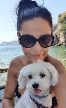 Maloletna rodila sina pa joj porodica njenog muža 10 godina branila da ga vidi: Naša pevačica preživela agoniju, a onda je jedan susret promenio sve Maloletna rodila sina pa joj porodica njenog muža 10 godina branila da ga vidi: Naša pevačica preživela agoniju, a onda je jedan susret promenio sve